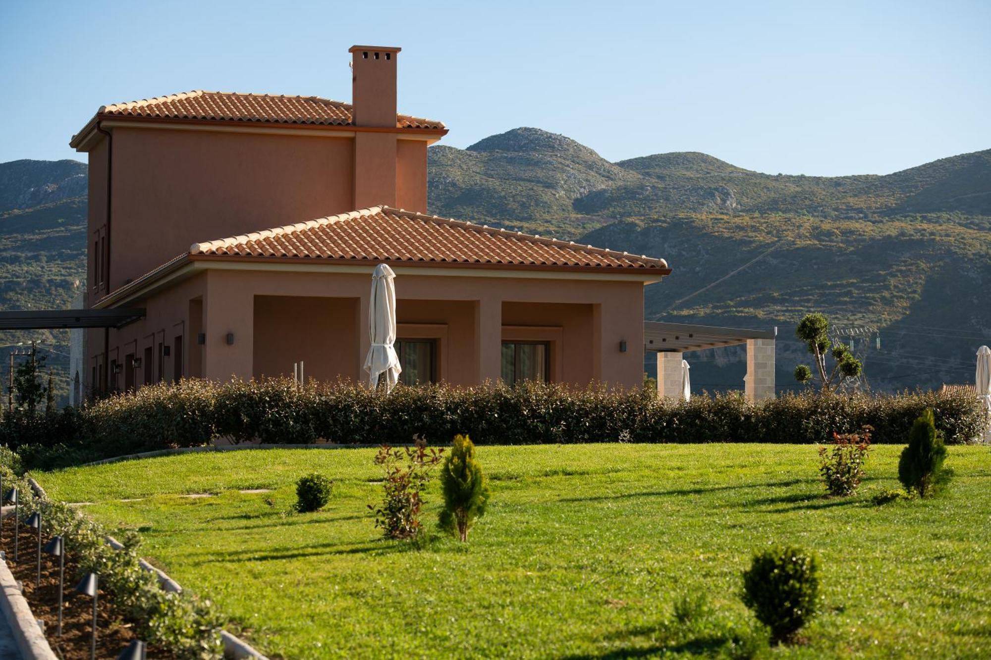 Reveli Suites Katelios Esterno foto