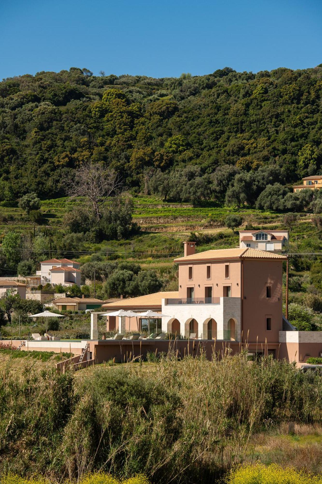 Reveli Suites Katelios Esterno foto